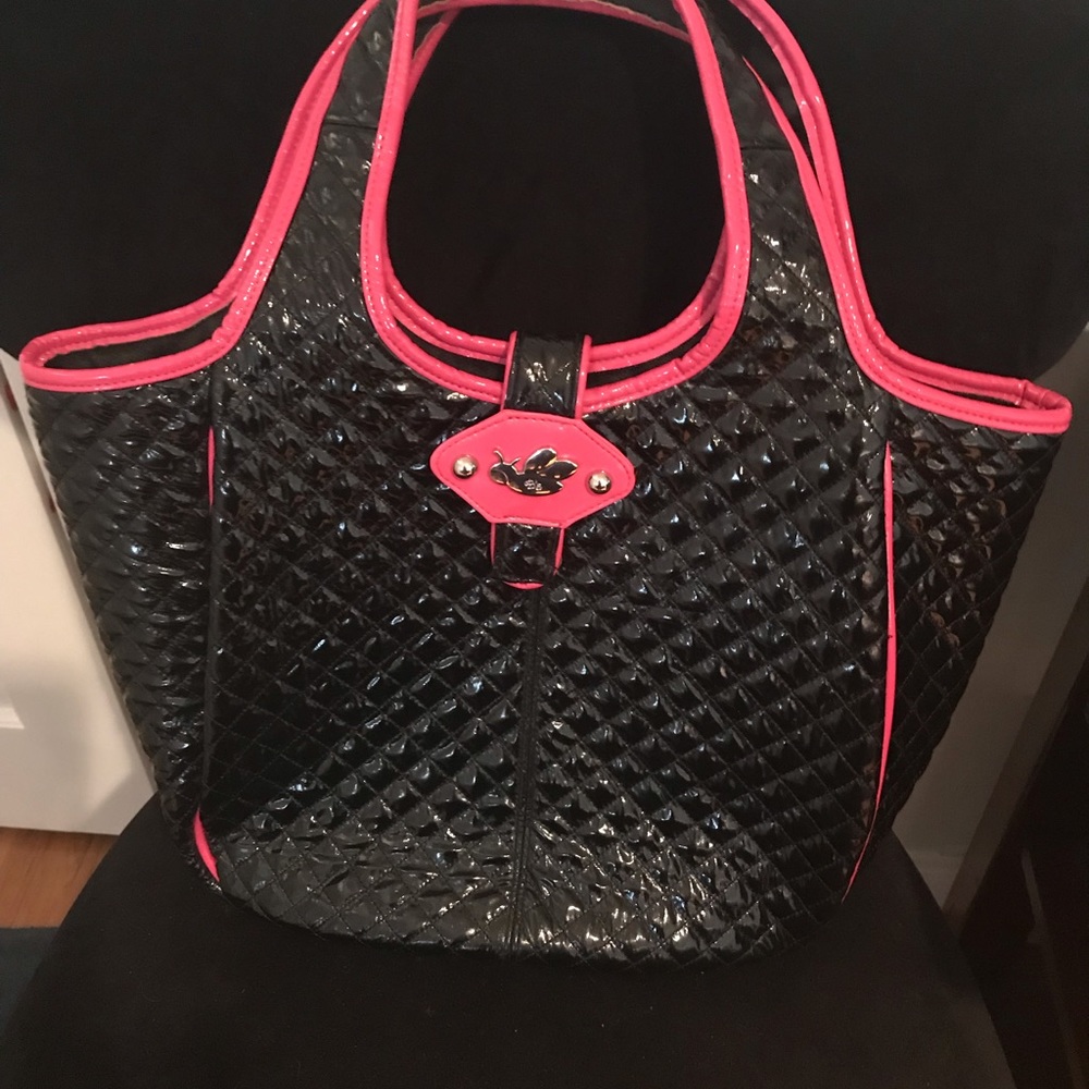 B’S signature custom bag